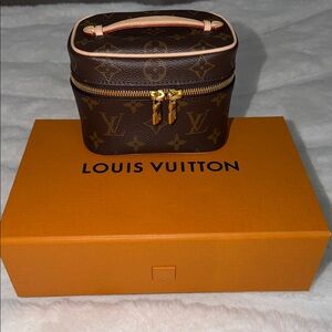 NEW Nice nano  Louis Vuitton Brown and Gold Monogram 🔥🔥🔥Trendy mini never used